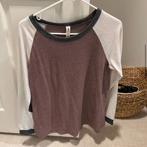 Cute sweater boutique top